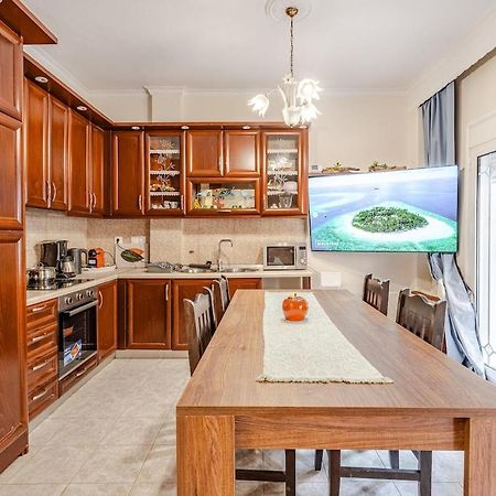 Fully Equipped And Family Friendly Skg Center Appartement Thessaloniki Buitenkant foto